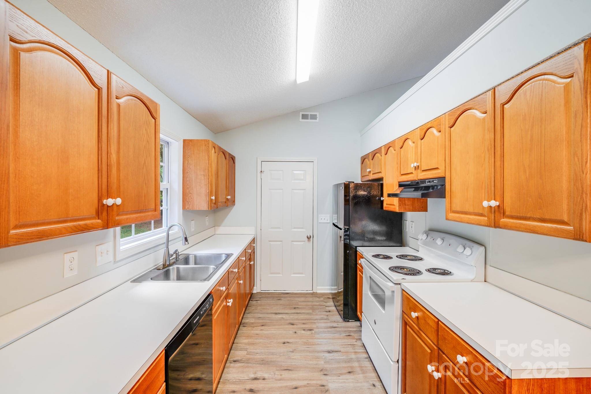 Stanley, NC 28164,1108 Brookwood DR