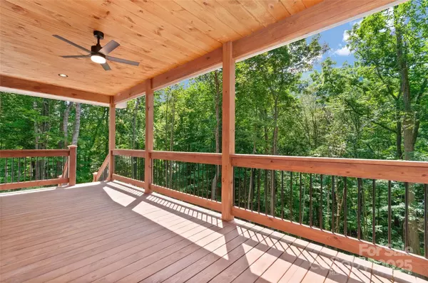 Maggie Valley, NC 28785,252 Davy Crockett DR