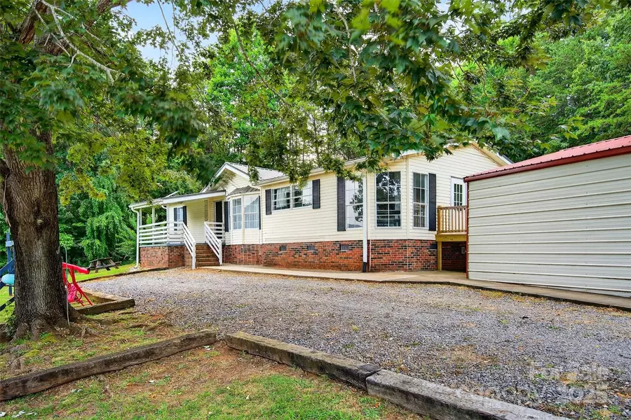143 Diamond CV, Nebo, NC 28761