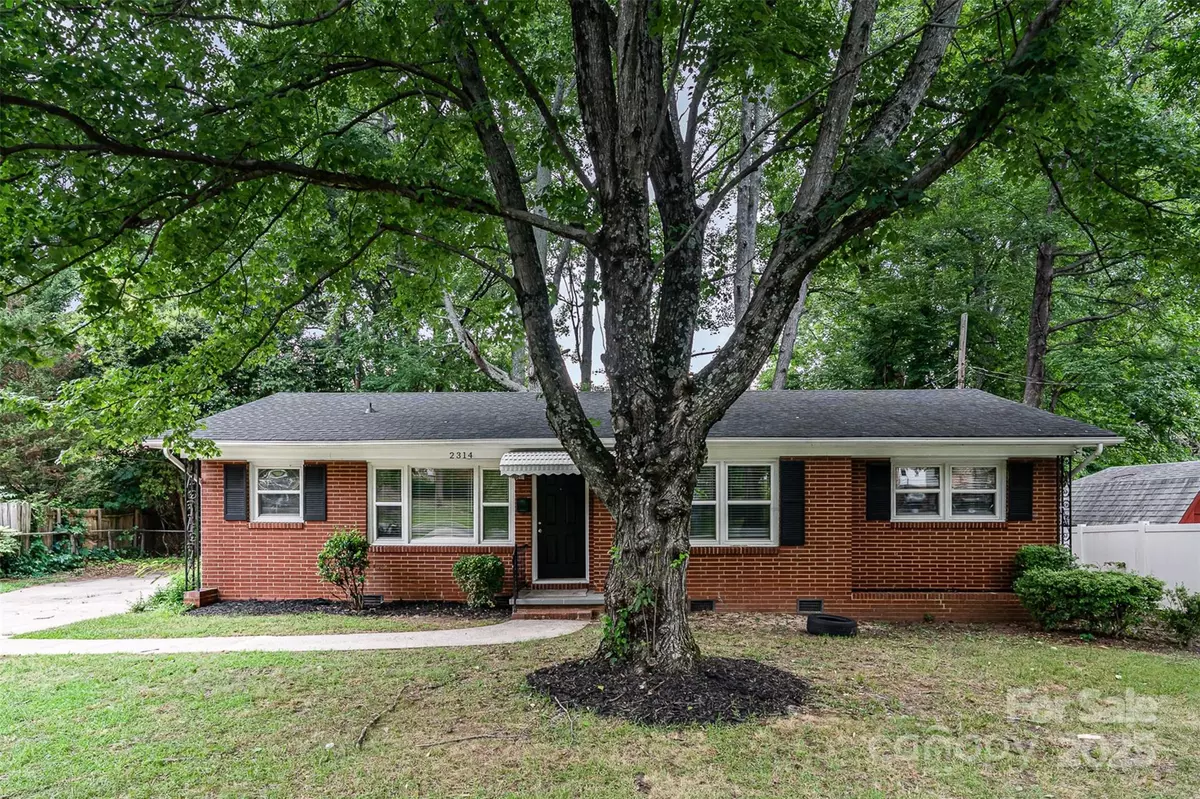 Charlotte, NC 28208,2314 Westerly Hills DR