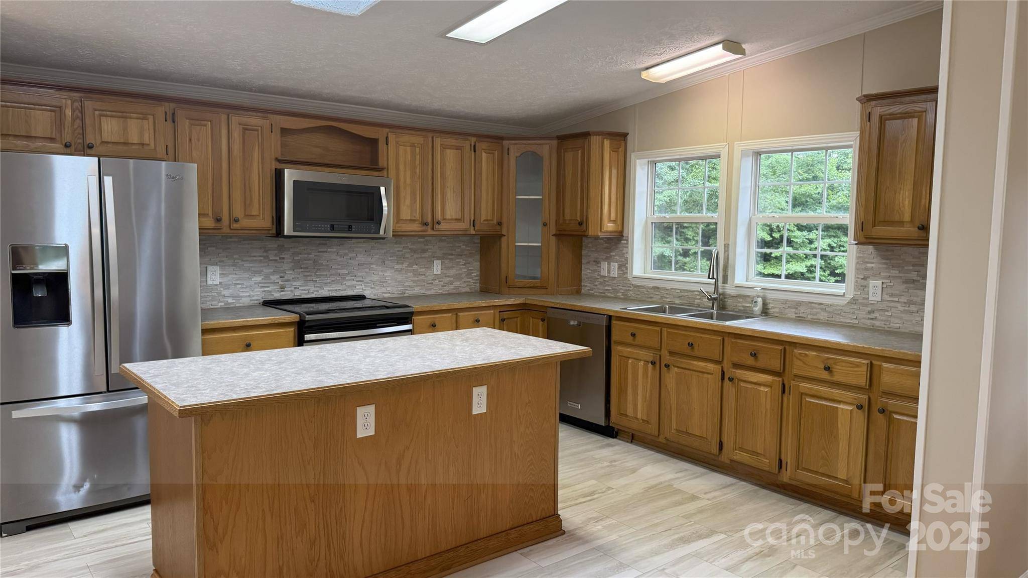 Mooresboro, NC 28114,734 Hines RD