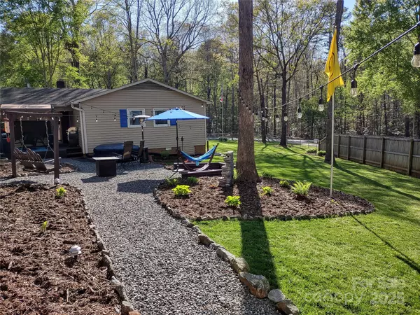 Hickory, NC 28601,3917 22nd ST NE