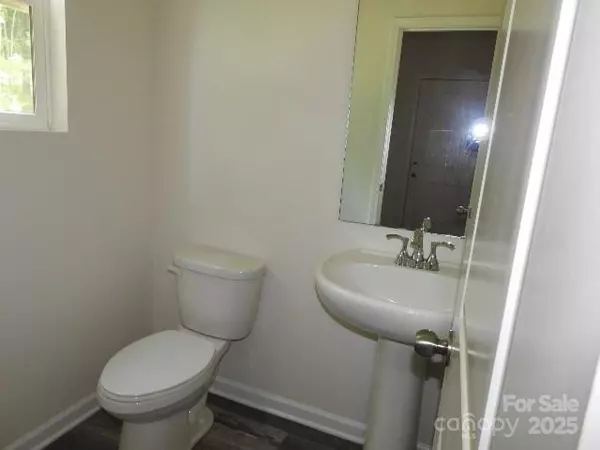 Troutman, NC 28166,118 Carrisa LN