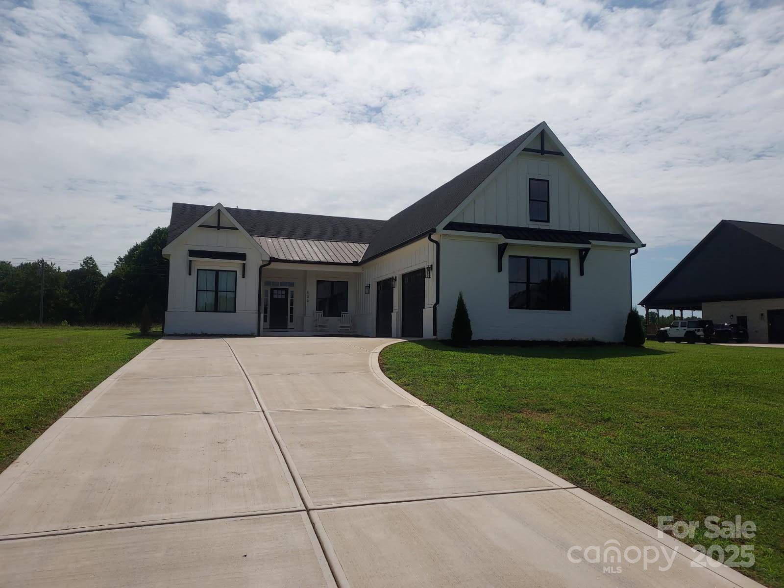 535 New Salem RD, Statesville, NC 28625