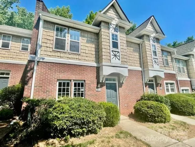 3010 Uxbridge woods CT, Charlotte, NC 28205