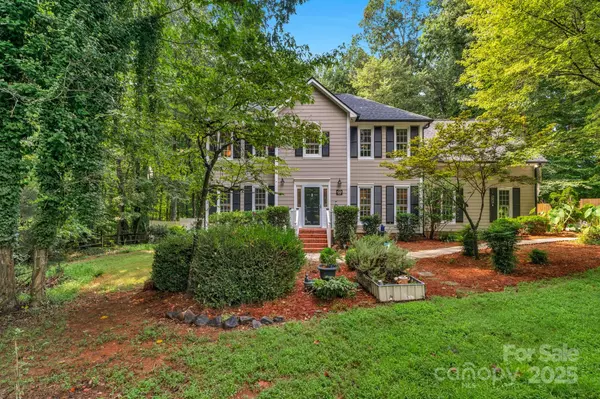 2134 Wedgewood DR, Matthews, NC 28104