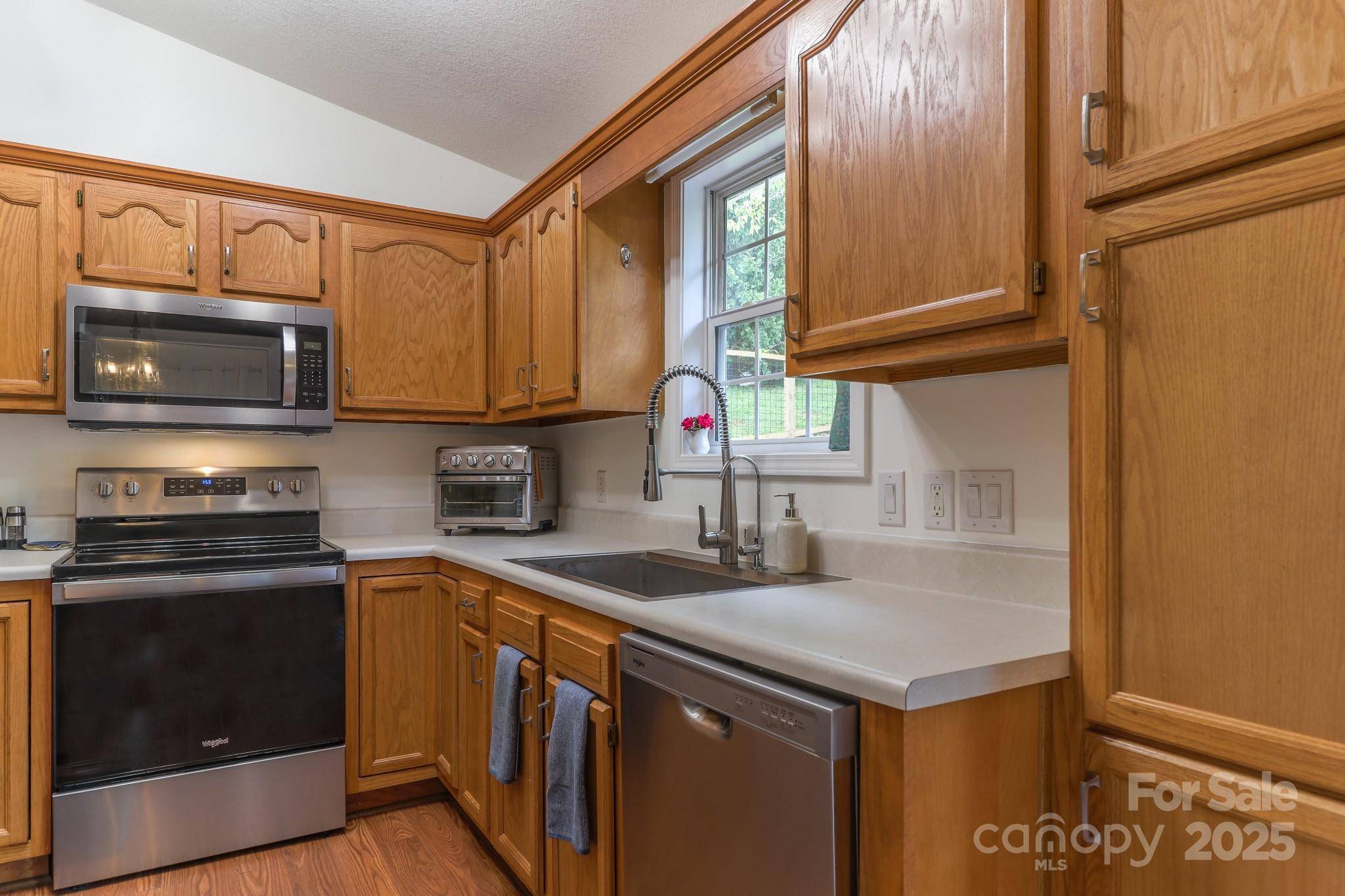 Weaverville, NC 28787,142 Ridge Brook DR