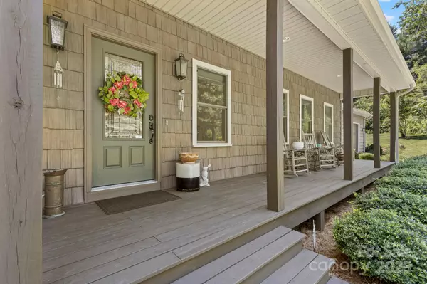 Flat Rock, NC 28731,99 Pinecrest Estates DR