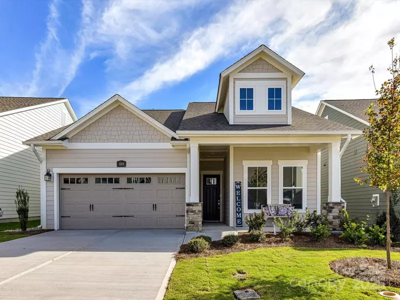 1019 Bourn LN, Waxhaw, NC 28173