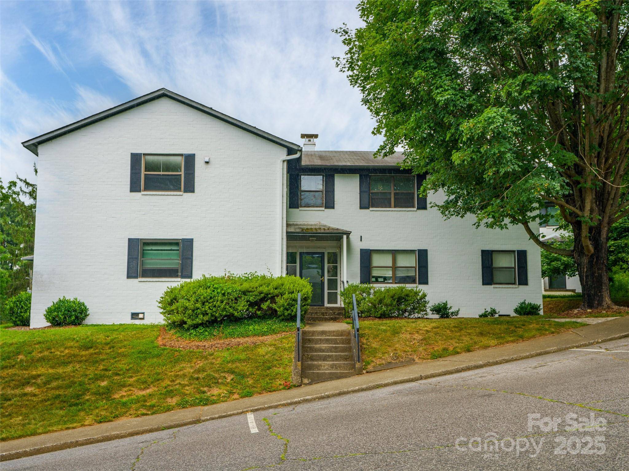 615 Biltmore AVE #13, Asheville, NC 28803