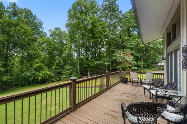 Zirconia, NC 28790,159 Big Poplar LN