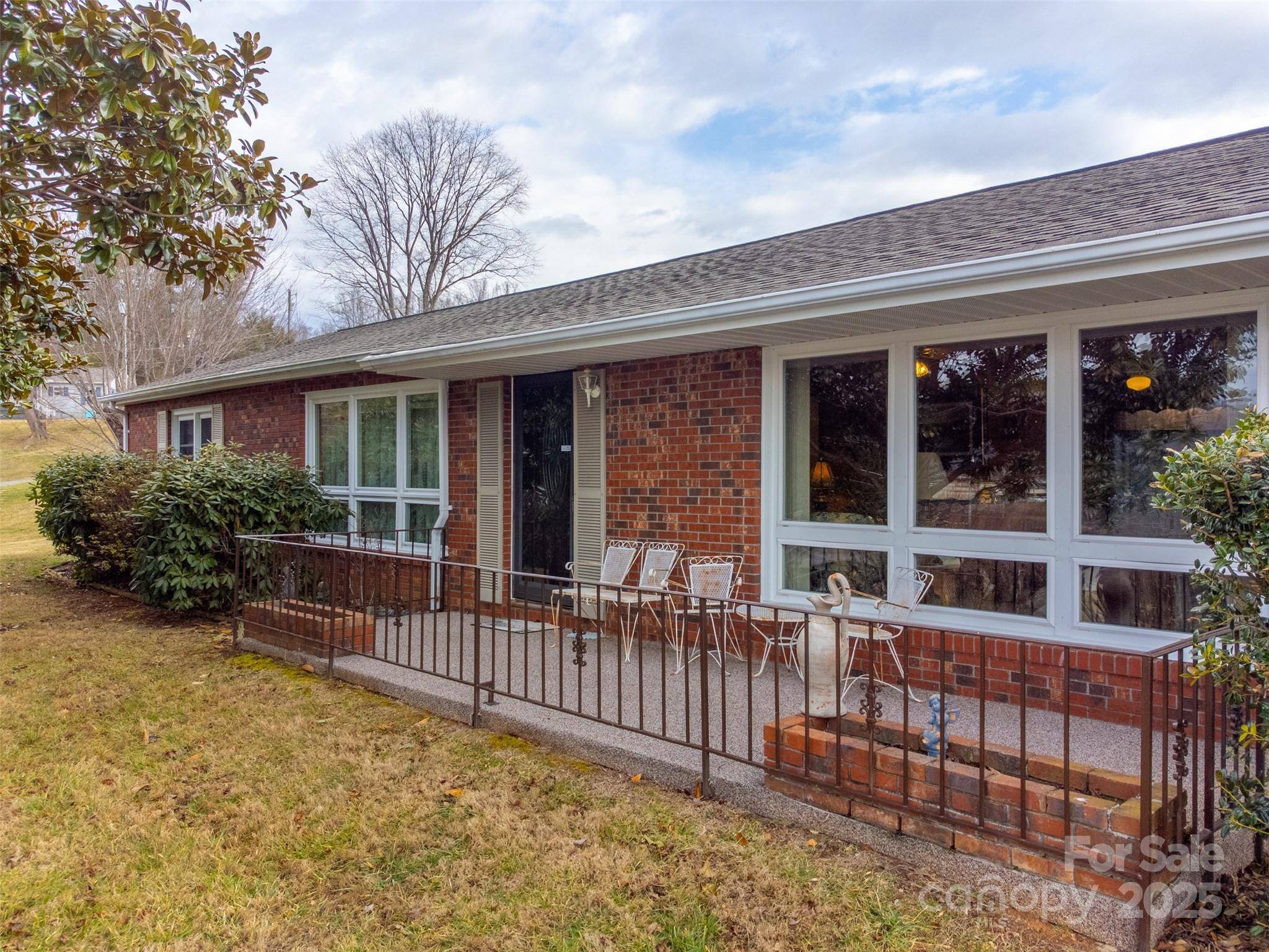 Sylva, NC 28779,23 Cinder RDG