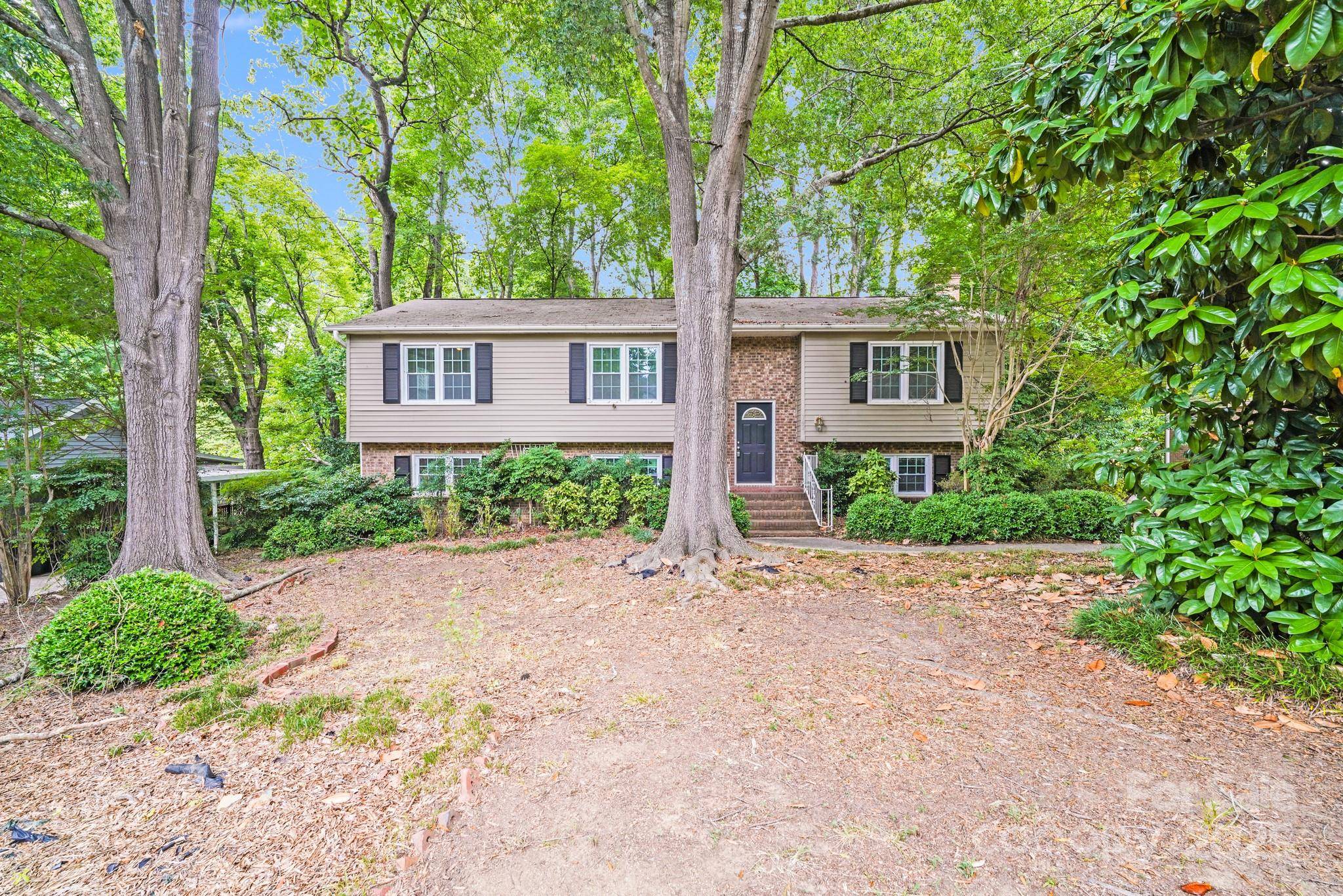 7420 Castlebar RD, Charlotte, NC 28270