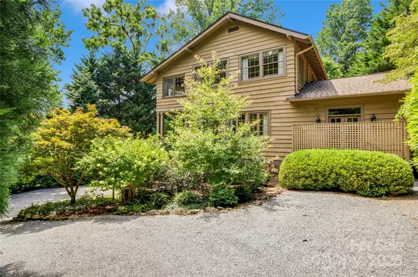 Saluda, NC 28773,75 Charles ST