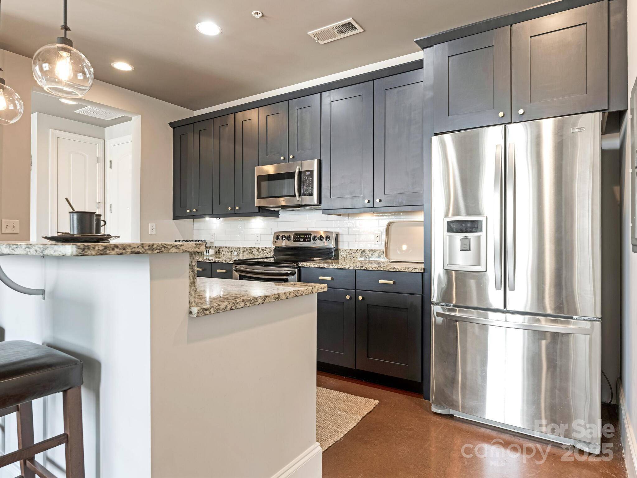 Charlotte, NC 28205,2338 Yadkin AVE #505