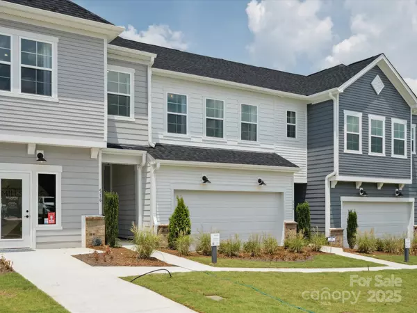 Cramerton, NC 28032,504 Webster LN
