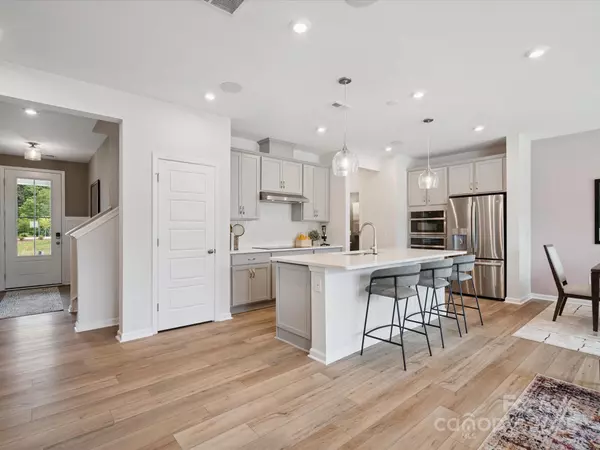 Cramerton, NC 28032,509 Webster LN