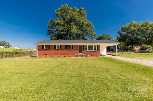 1156 Suttle RD, Lancaster, SC 29720