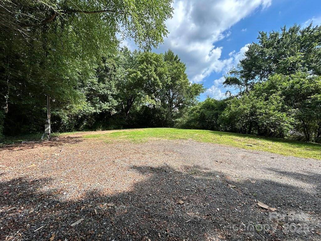 Sylva, NC 28779,16 Yearwood DR