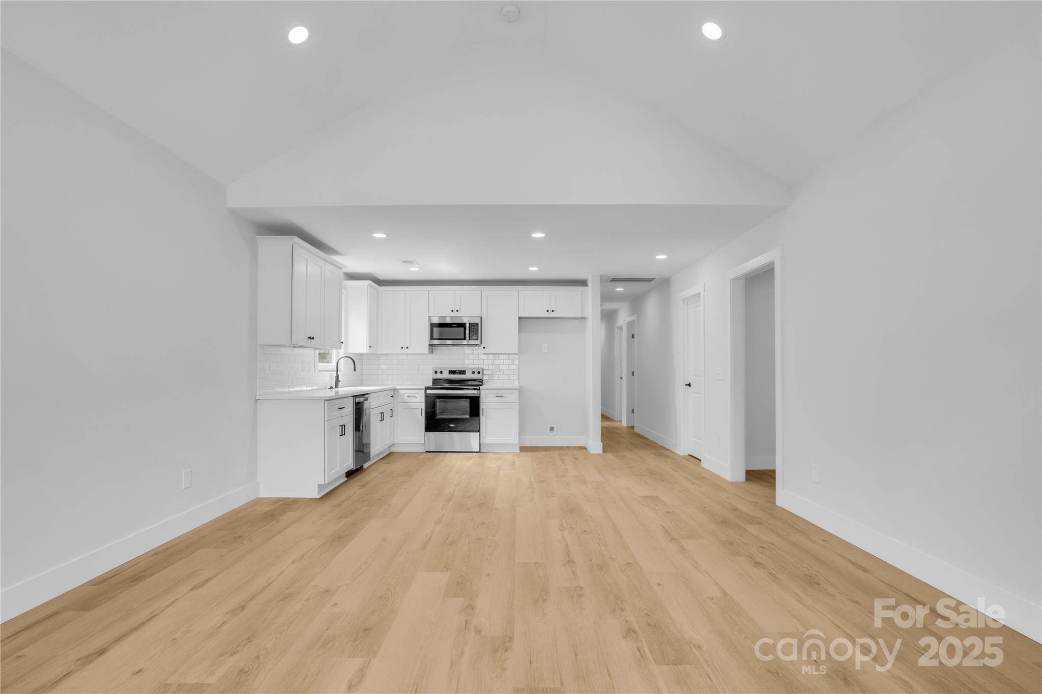 Statesville, NC 28677,1043 Secor ST