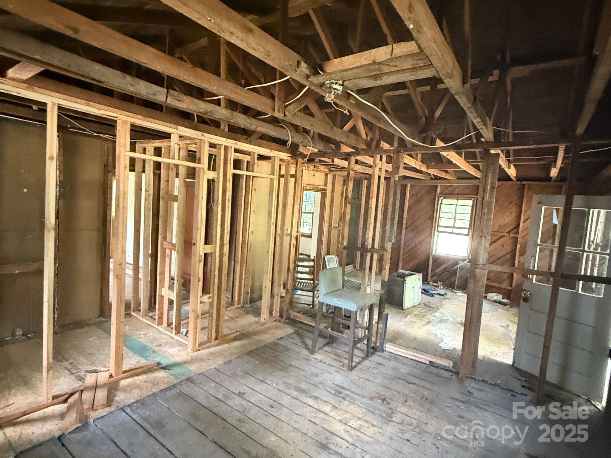 Hickory, NC 28602,410 24th ST SW
