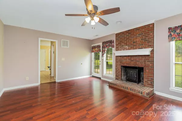 Charlotte, NC 28227,9819 Edwards PL