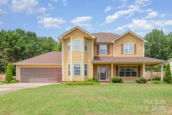 9819 Edwards PL, Charlotte, NC 28227