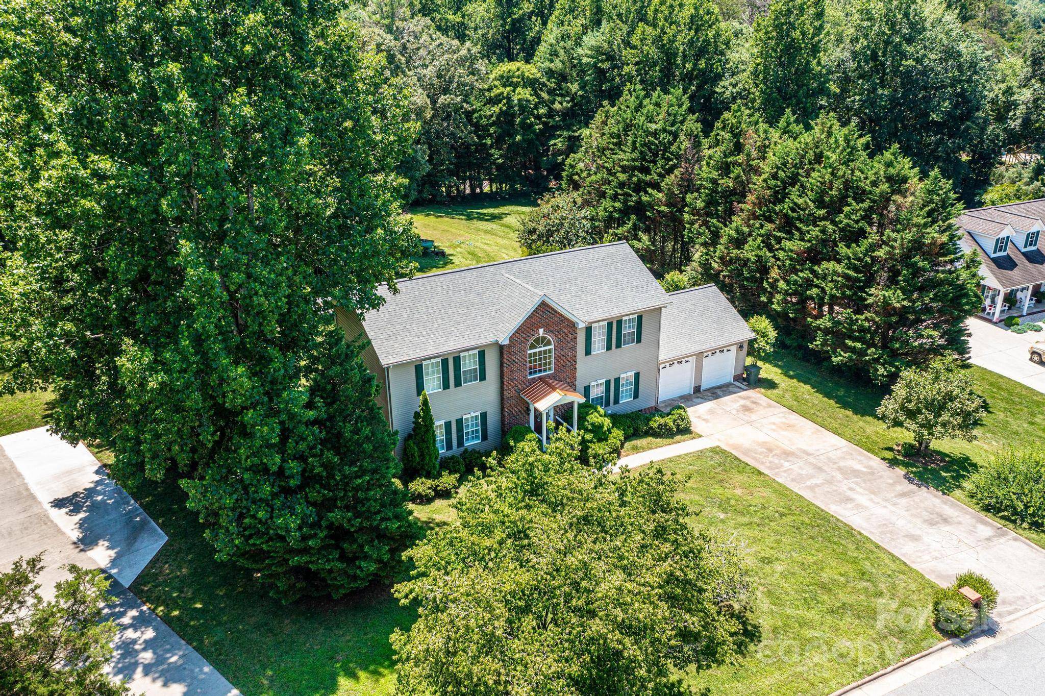 Lenoir, NC 28645,1006 Turnberry ST NE