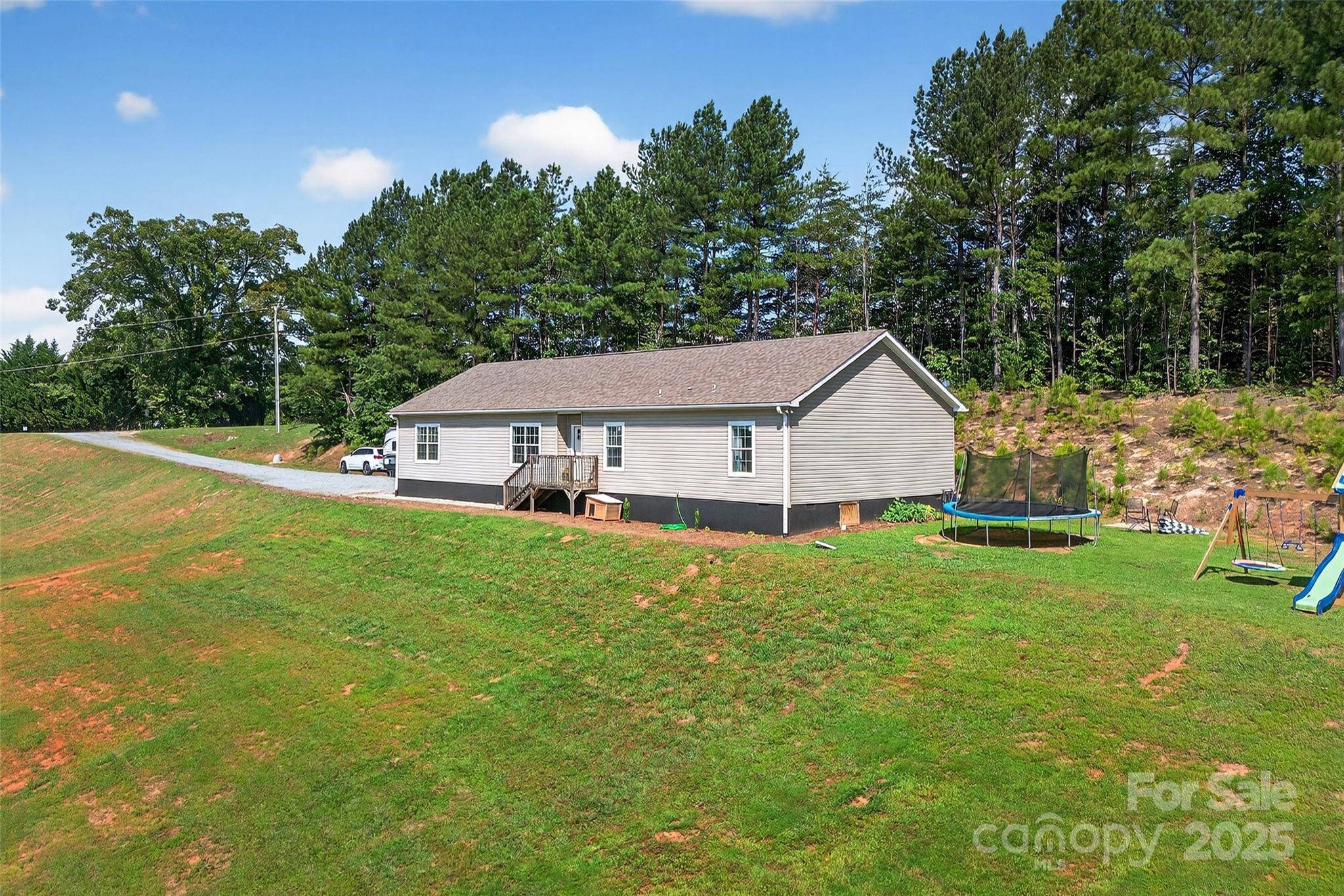 194 Love DR, Marion, NC 28752