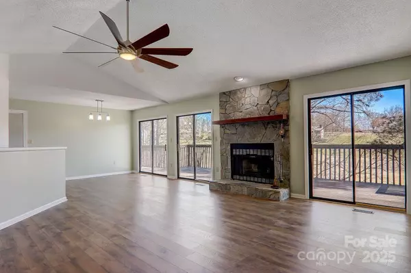 Lake Lure, NC 28746,225 Sheepnose DR