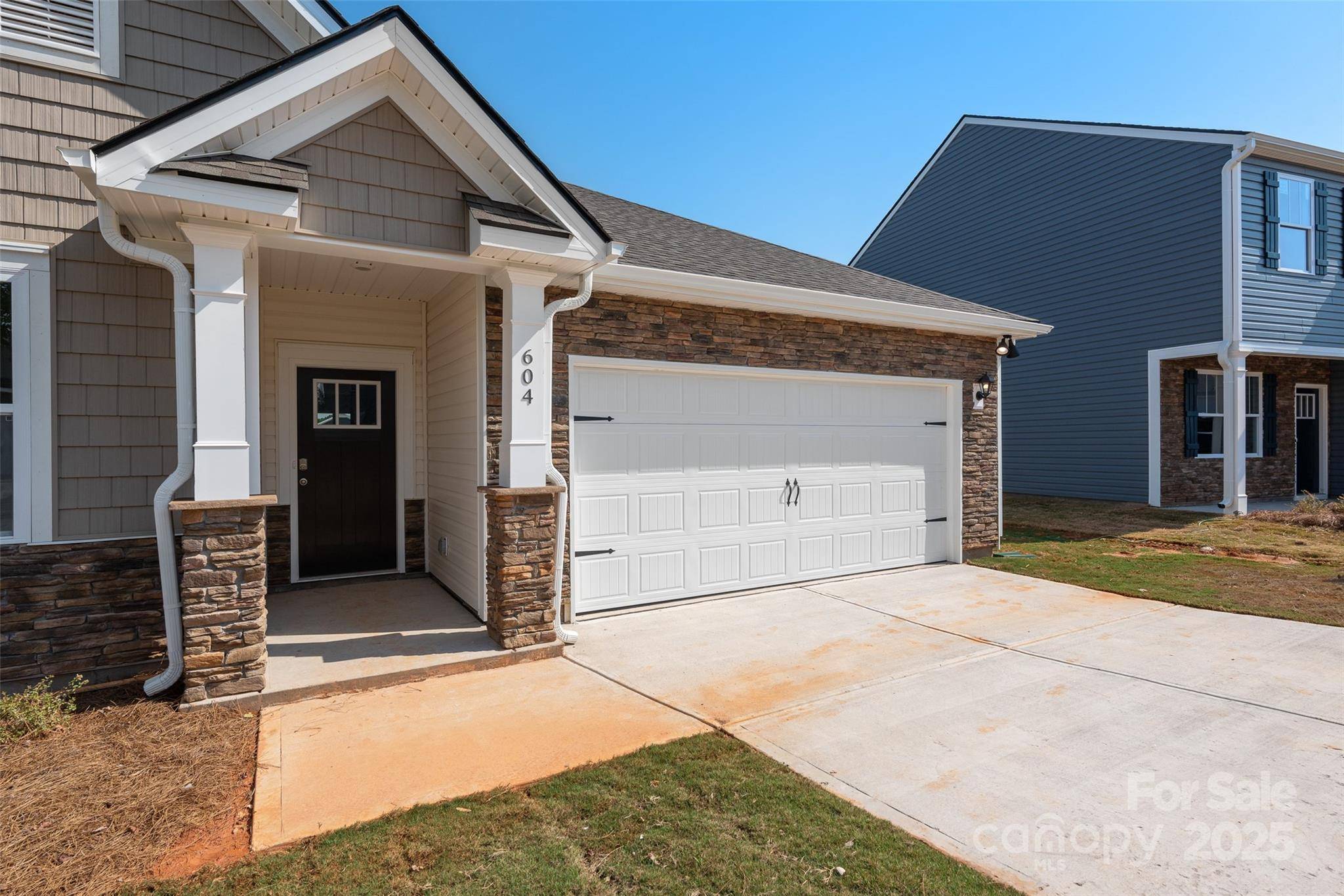 Waynesville, NC 28786,22 Woodvale DR