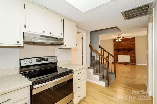 Charlotte, NC 28270,8749 Rittenhouse CIR