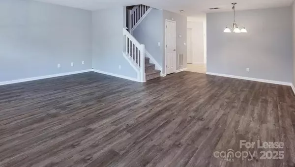 Charlotte, NC 28269,3134 Summercroft LN