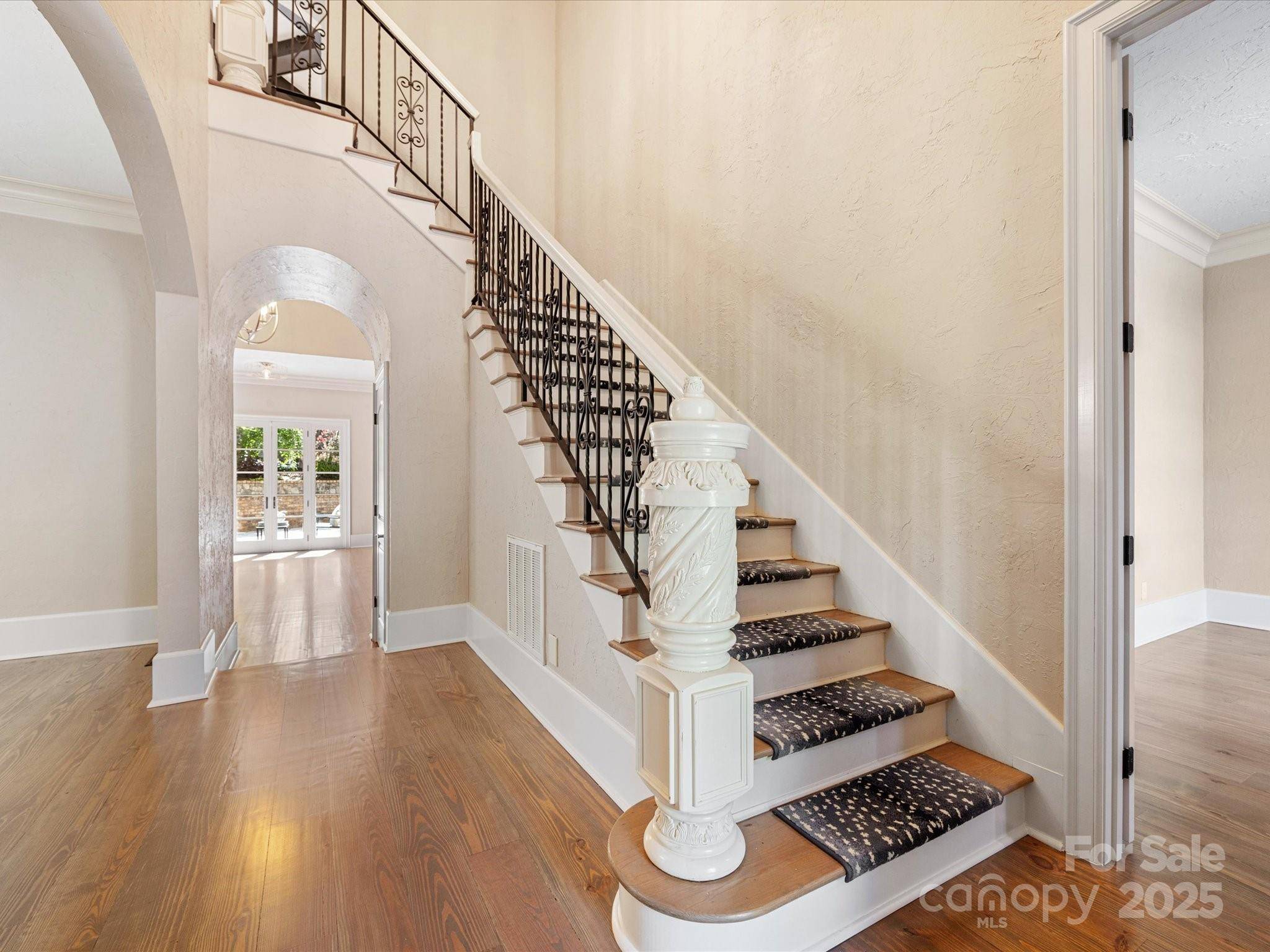 Charlotte, NC 28226,703 Sainte Rose LN