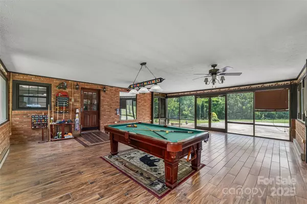 Morganton, NC 28655,107 Dale CIR