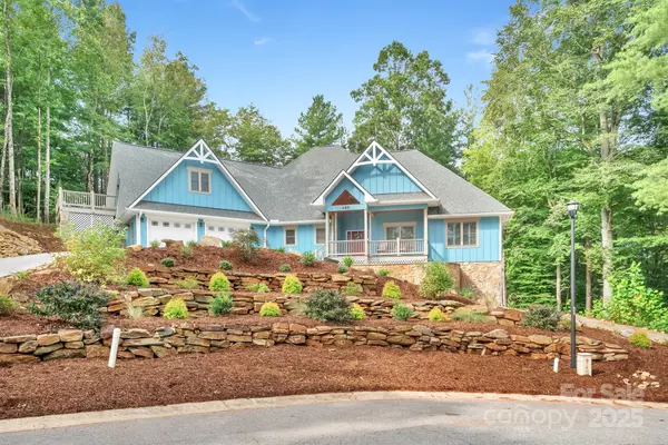 225 Henrys Glen DR, Morganton, NC 28655