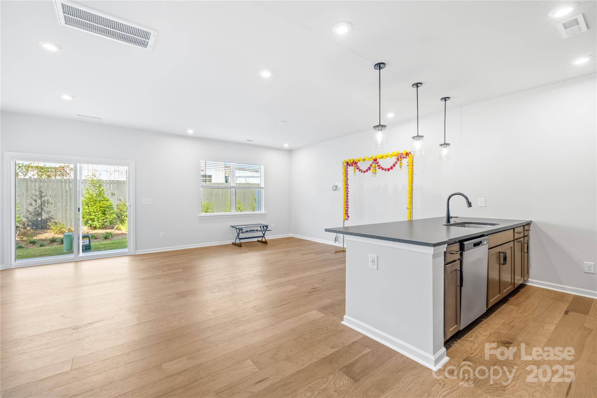 Charlotte, NC 28269,3125 Hutton Gardens LN