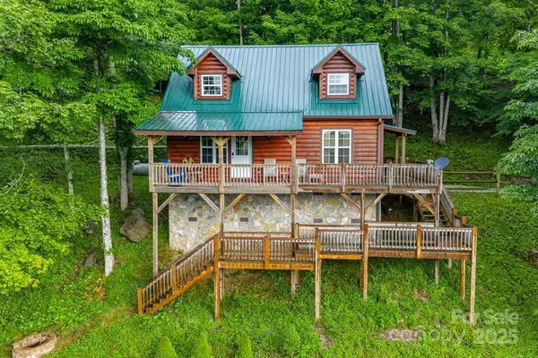 507 Appletree DR, Newland, NC 28657