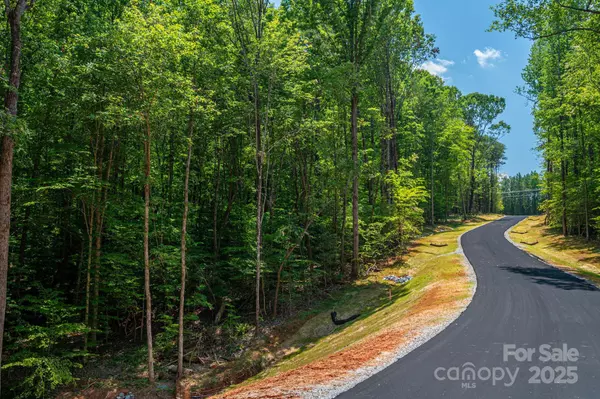 Denver, NC 28037,00 Oak Hill CT #14B