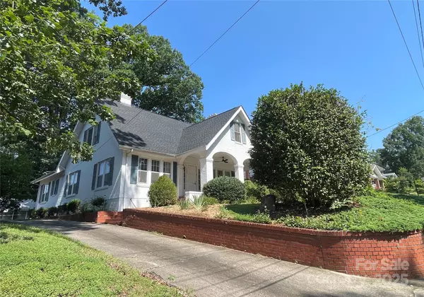 Albemarle, NC 28001,263 N 5th ST