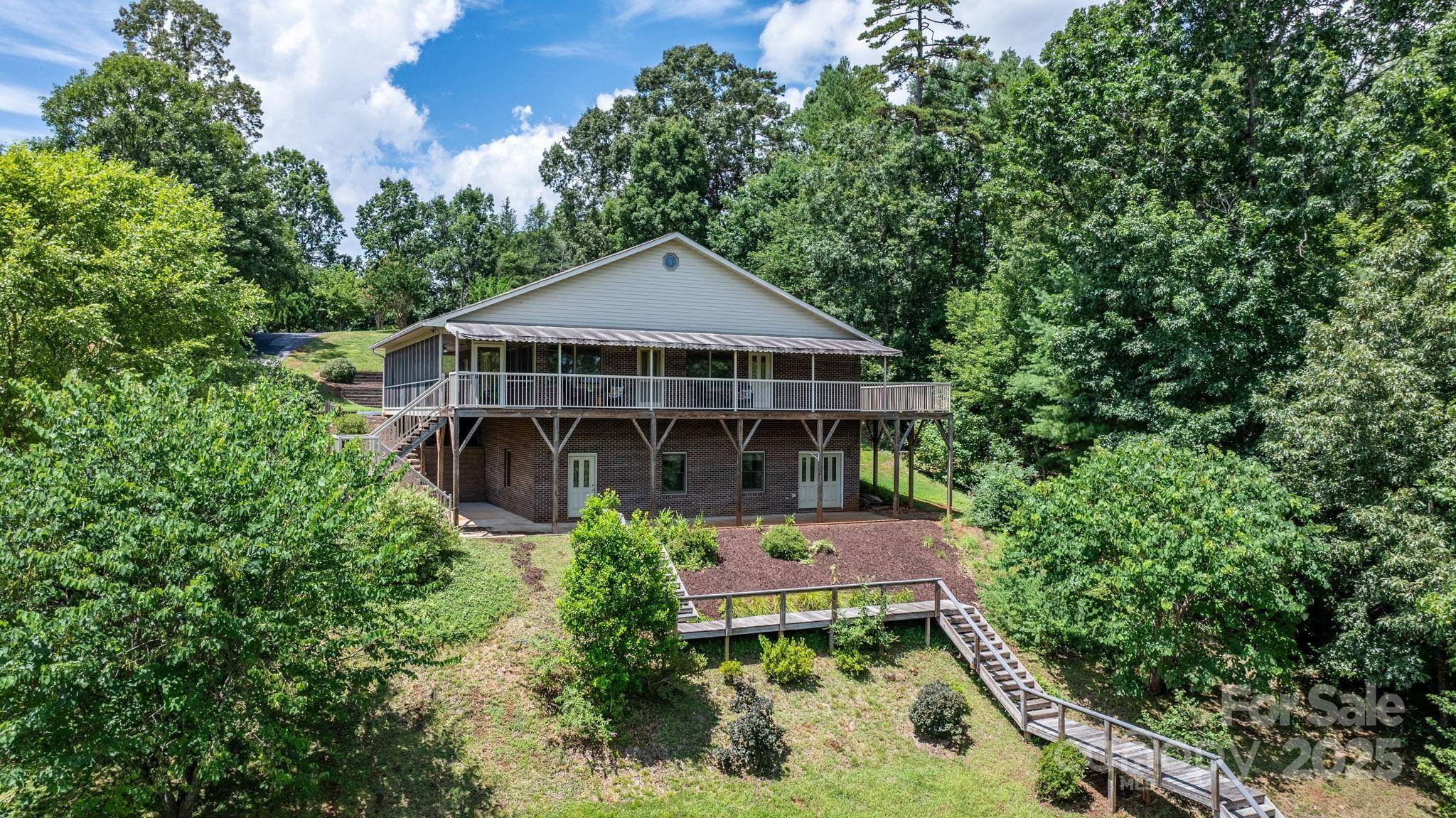2066 Waterford WAY, Morganton, NC 28655