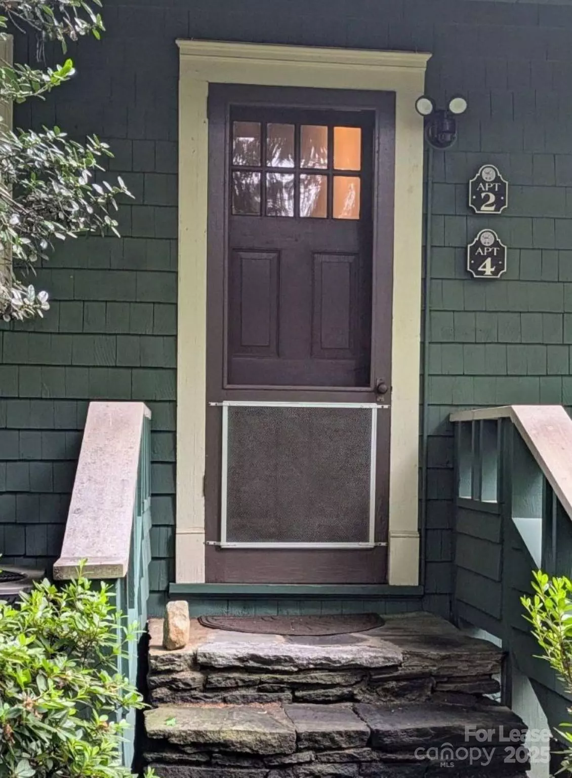 Tryon, NC 28782,220 Melrose CIR #Apt 2