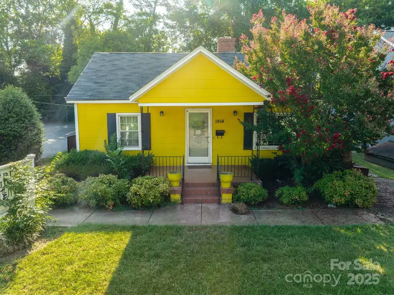 1914 Beatties Ford RD, Charlotte, NC 28216