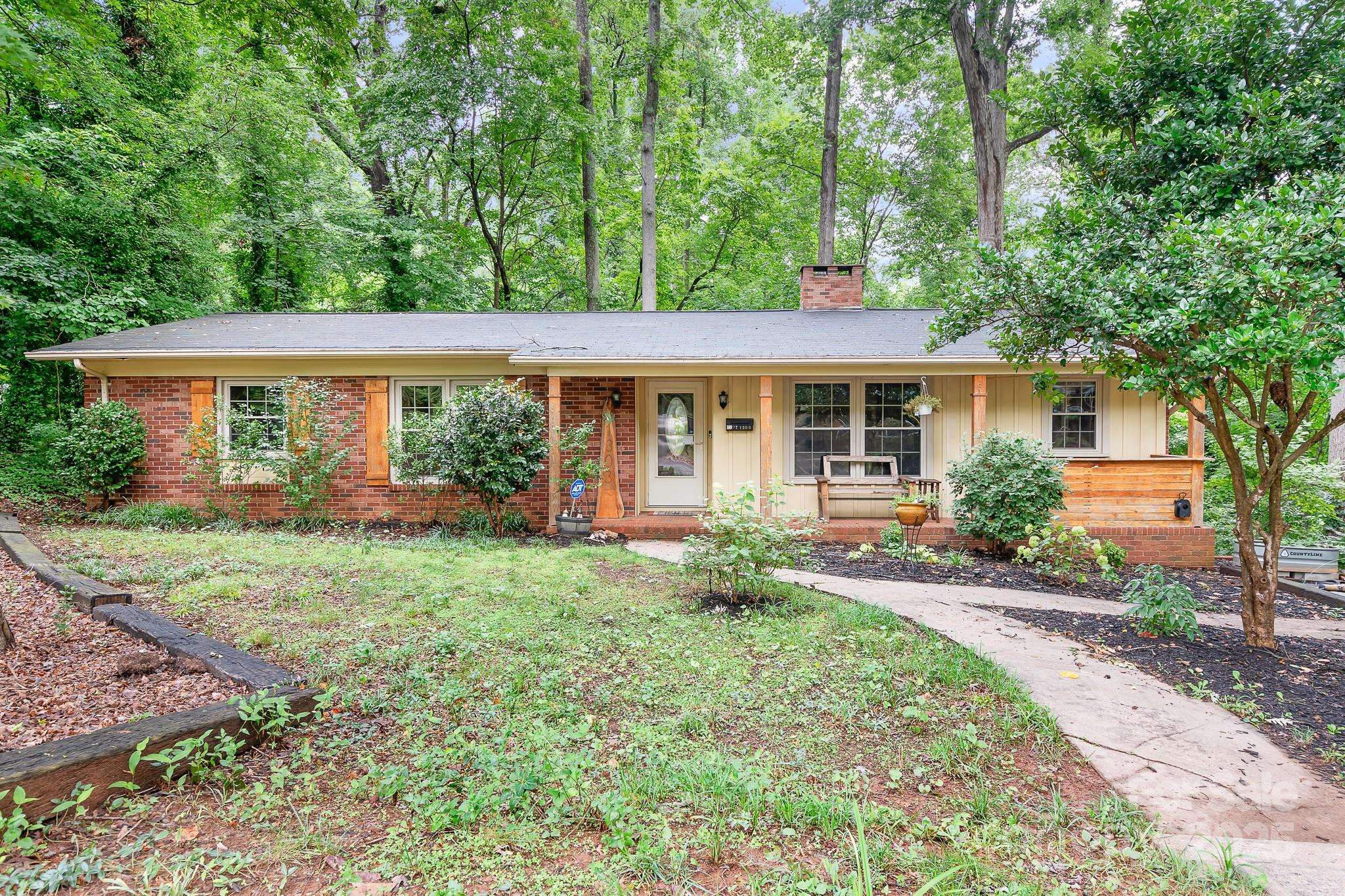 Statesville, NC 28677,1303 Forest Park DR
