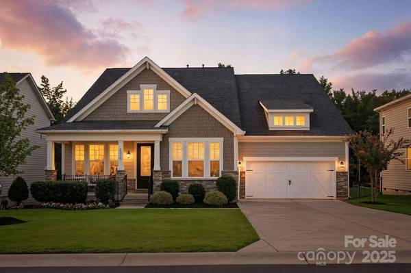 3239 Split Rail LN, Lancaster, SC 29720