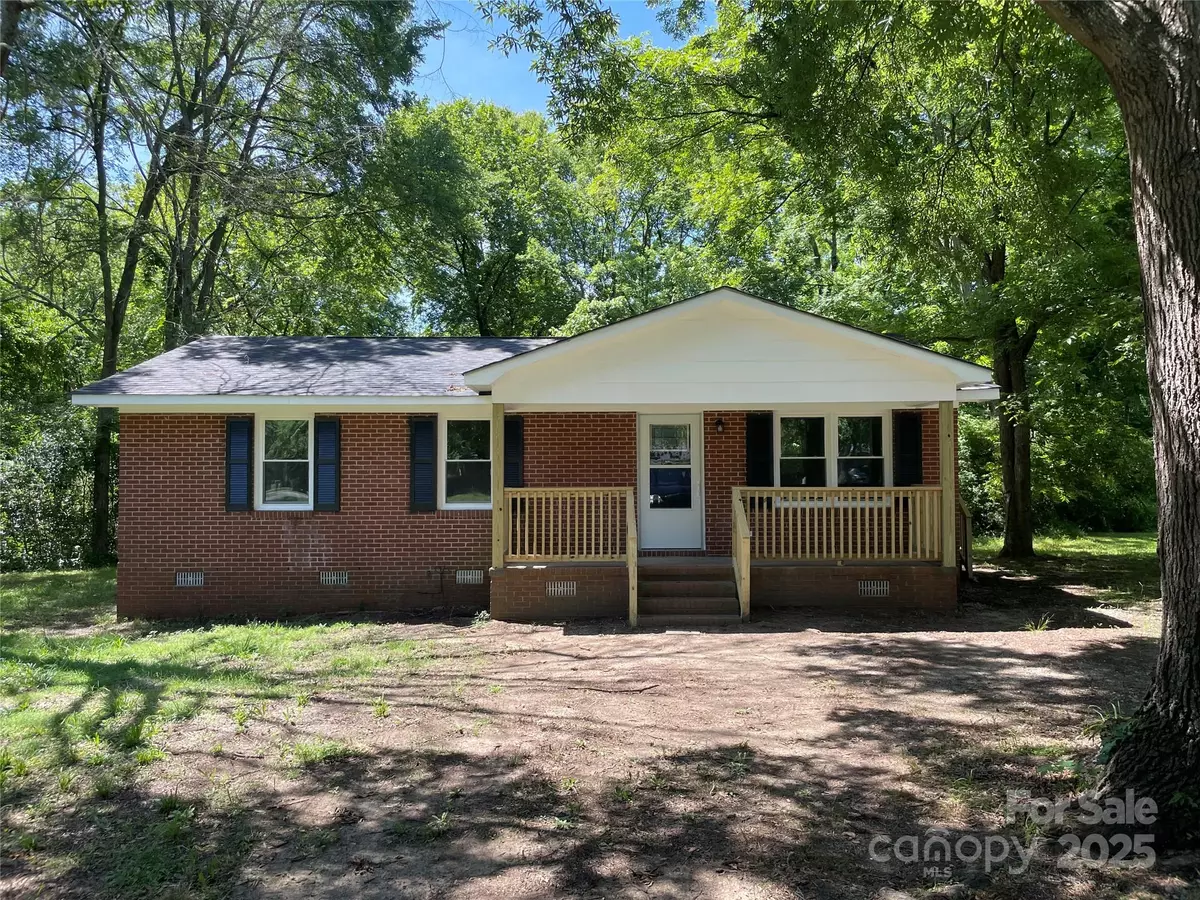 Chester, SC 29706,560 Roundtree CIR