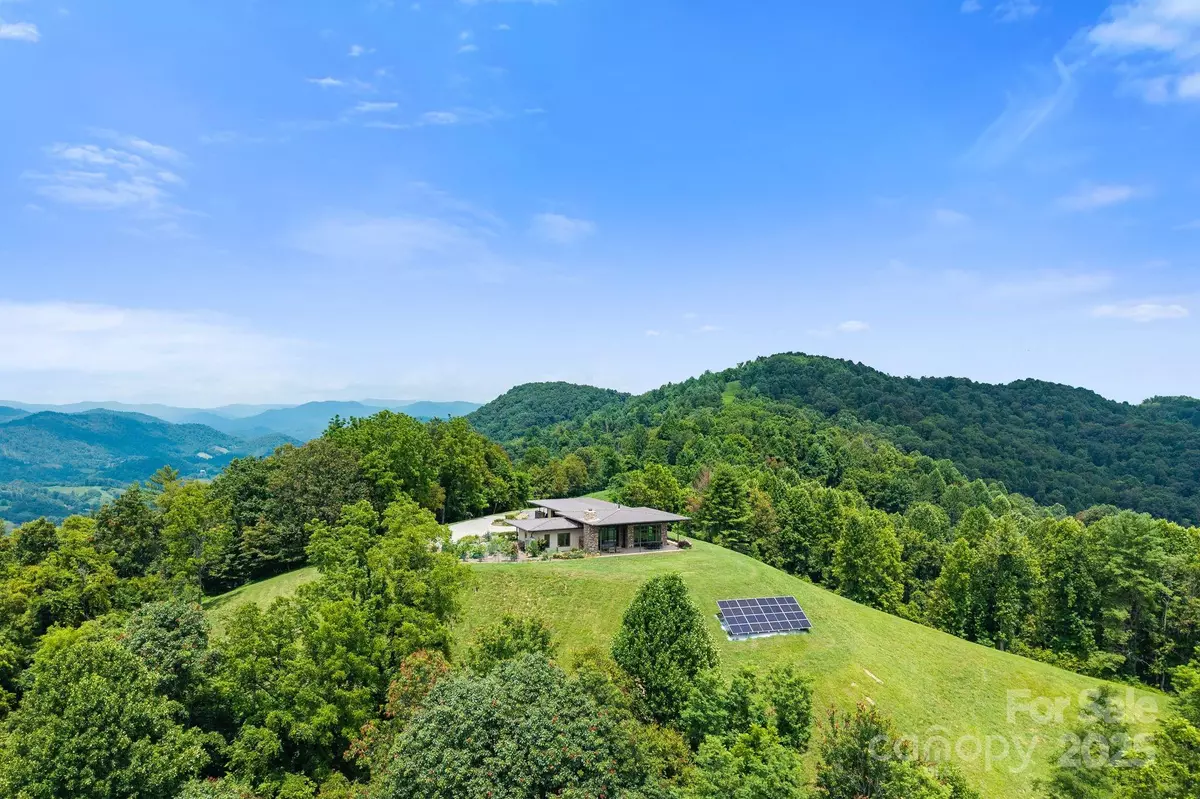 Marshall, NC 28753,1045 & 1047 Graham RD
