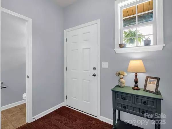 Arden, NC 28704,5 Wetland WAY
