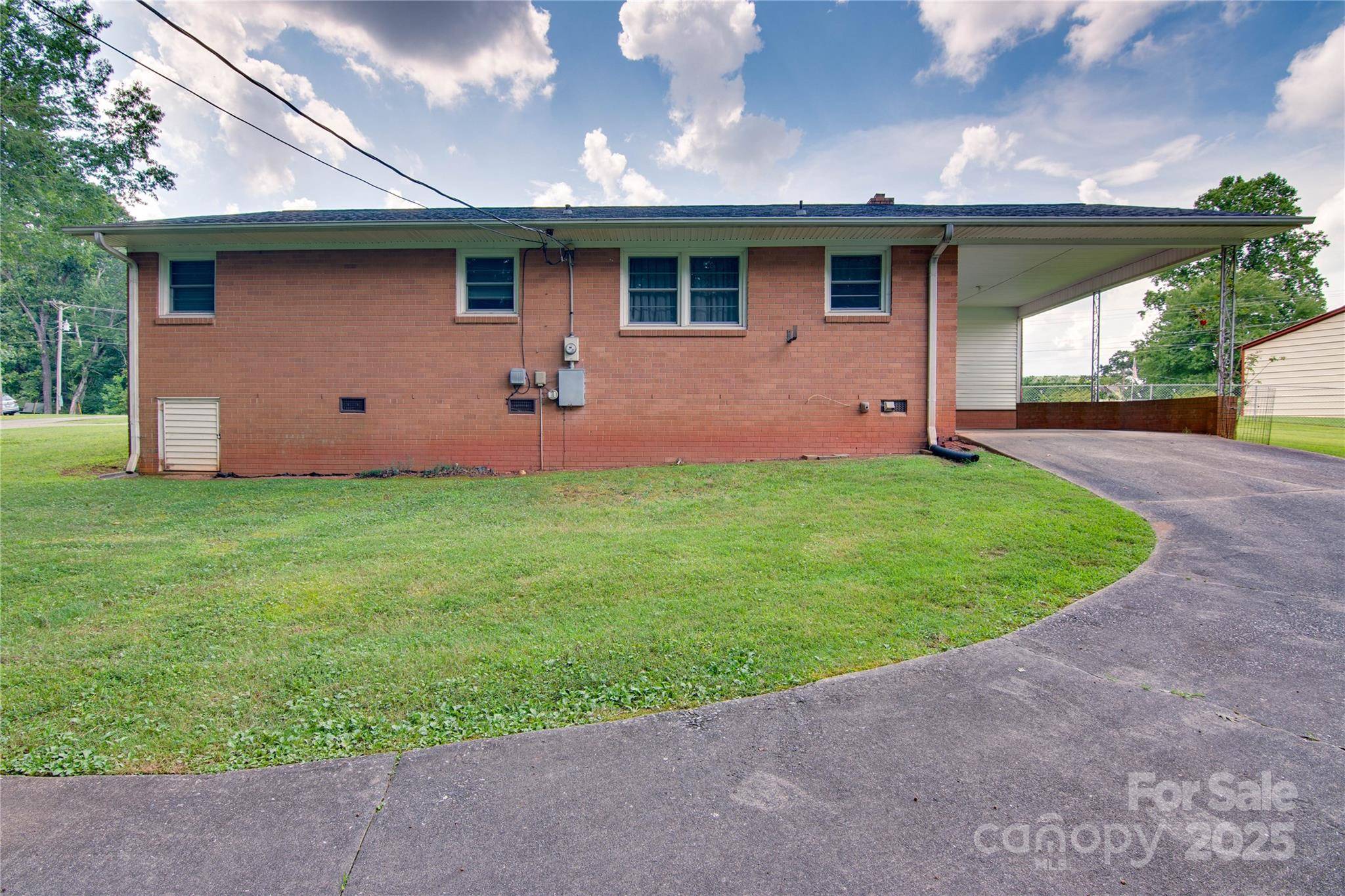 Lincolnton, NC 28092,2319 Tin Mine RD