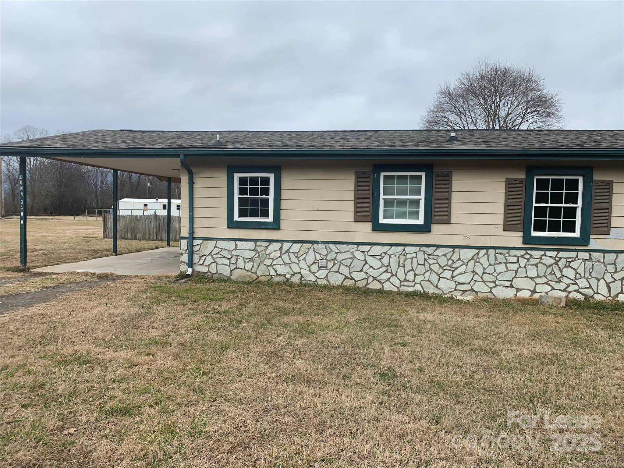 4757 Sand Stone LN #2, Lenoir, NC 28645